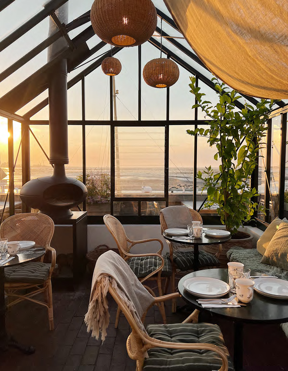 A9dhvqqc_1lh1lz8_oac